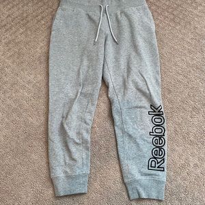 Grey Reebok sweats with pockets